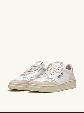Autry Women's White & Beige Low-Top Sneakers